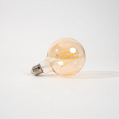 Ampoule Globe — allumé